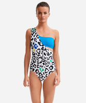Maillot de bain une pièce asymétrique Leopard femme bandeau - Vilebrequin x JCC+ - Edition limitée Blanc vue portée de face