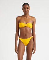 Top de bikini de corte bandeau y color liso para mujer Mango vista frontal desgastada